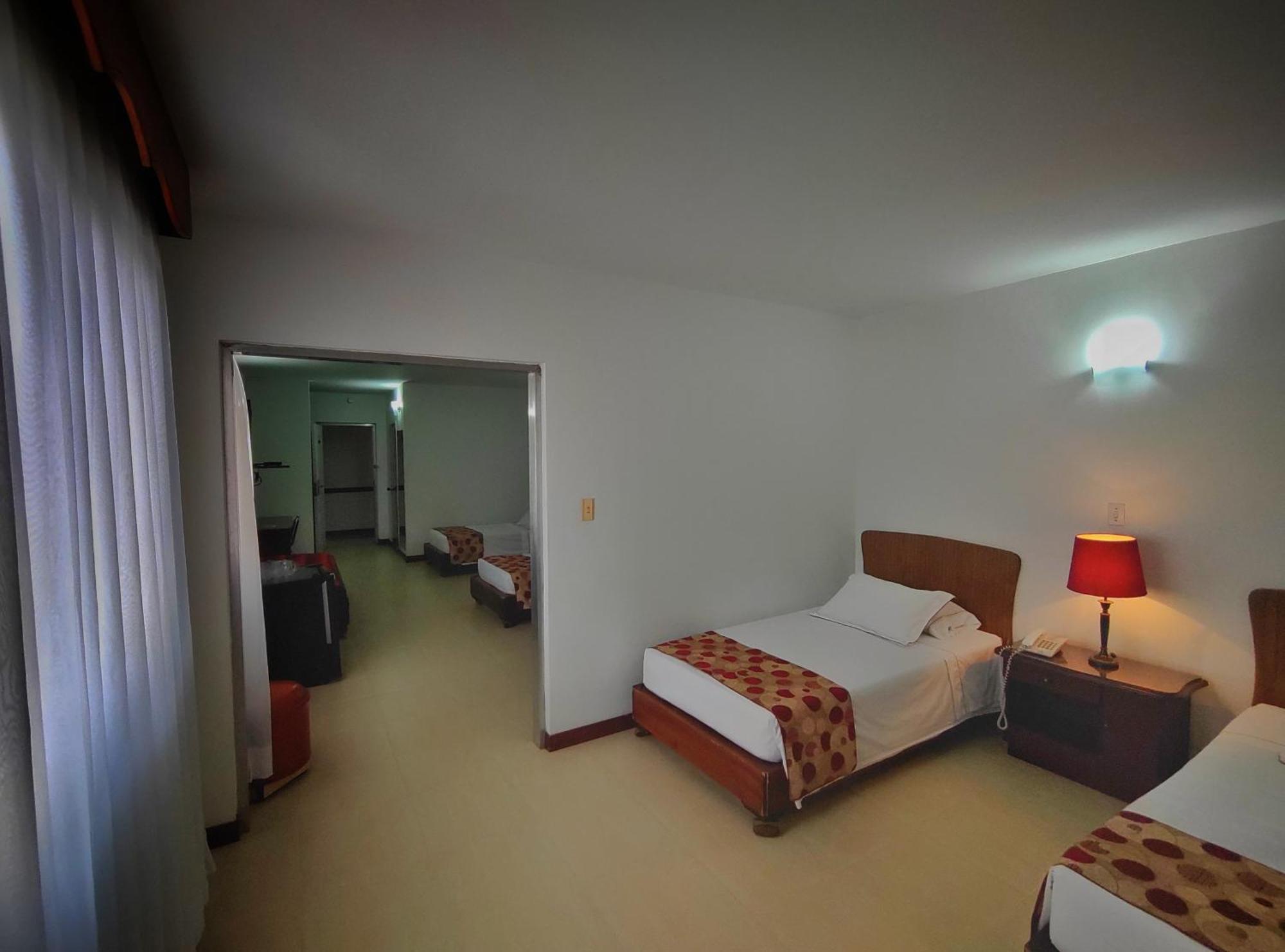 Gran Hotel Medellín Extérieur photo
